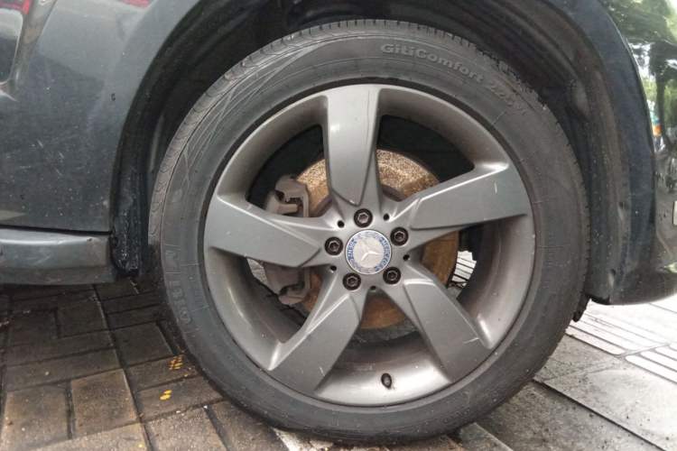 Used Mercedes-Benz GLK-Class 2013 Facelift GLK 300 4MATIC Fashion Edition Right Front Wheel Hub