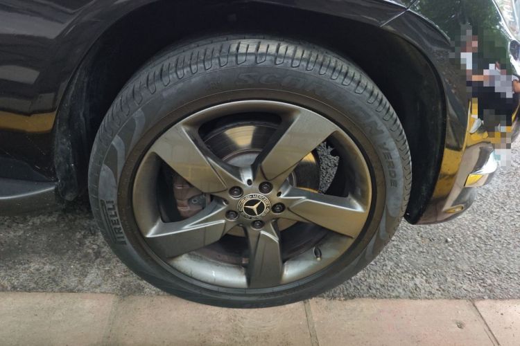 Used Mercedes-Benz GLK-Class 2013 Facelift GLK 300 4MATIC Fashion Edition Right Front Wheel Hub