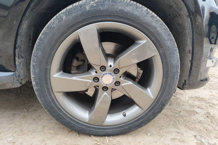 Used Mercedes-Benz GLK-Class 2013 GLK 300 4MATIC Dynamic Sunroof Model Right Front Wheel Hub