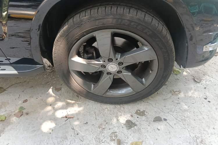 Used Mercedes-Benz GLK-Class 2013 Facelift GLK 300 4MATIC Fashion Edition Right Front Wheel Hub