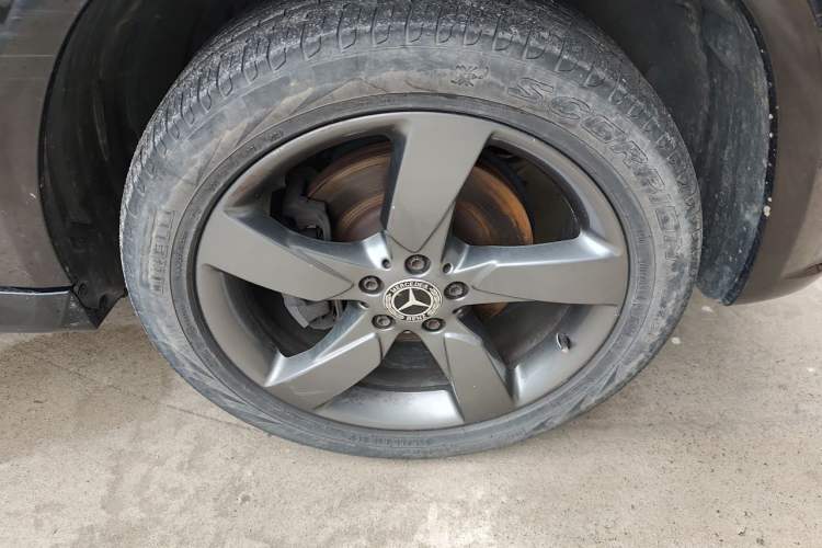 Used Mercedes-Benz GLK-Class 2013 GLK 300 4MATIC Dynamic Sunroof Model Right Front Wheel Hub