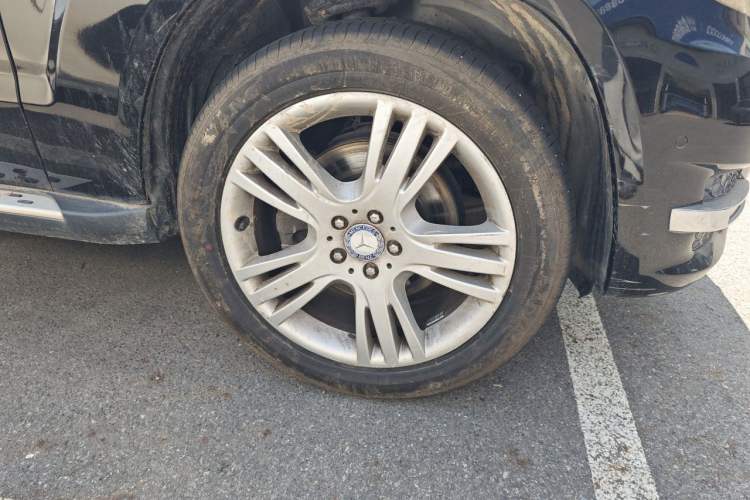 Used Mercedes-Benz GLK-Class 2013 GLK 300 4MATIC Dynamic Edition Right Front Wheel Hub