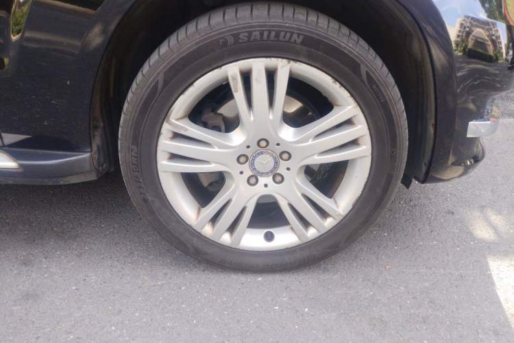 Used Mercedes-Benz GLK-Class 2013 GLK 300 4MATIC Dynamic Sunroof Model Right Front Wheel Hub