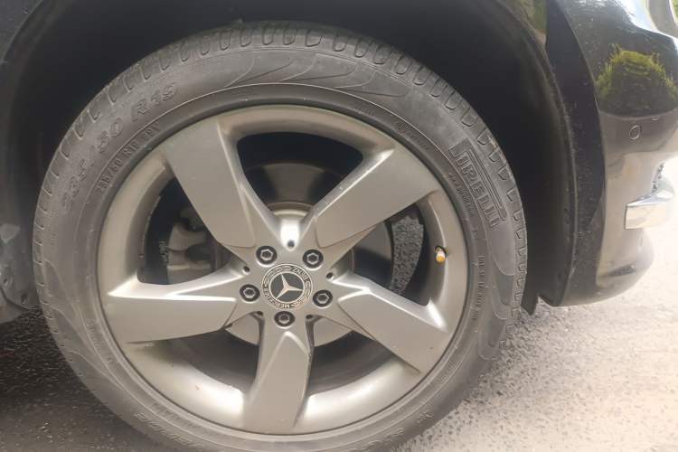 Used Mercedes-Benz GLK-Class 2013 GLK 300 4MATIC Dynamic Sunroof Model Right Front Wheel Hub