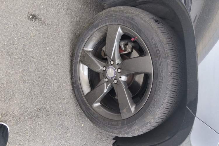 Used Mercedes-Benz GLK-Class 2013 GLK 300 4MATIC Dynamic Sunroof Model Right Front Wheel Hub