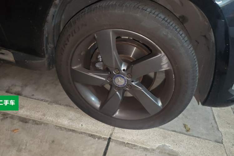 Used Mercedes-Benz GLK-Class 2013 GLK 300 4MATIC Dynamic Sunroof Model Right Front Wheel Hub