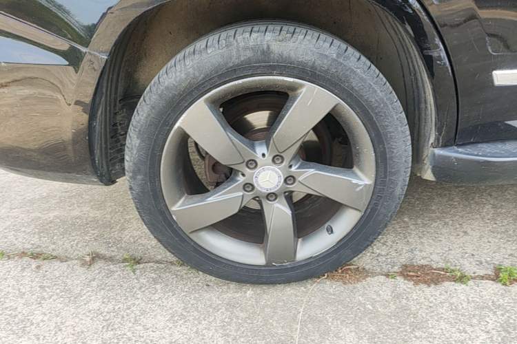 Used Mercedes-Benz GLK-Class 2013 Facelift GLK 300 4MATIC Fashion Edition Right Rear Wheel Hub