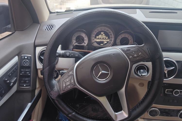 Used Mercedes-Benz GLK-Class 2013 GLK 300 4MATIC Fashion Model Steering Wheel
