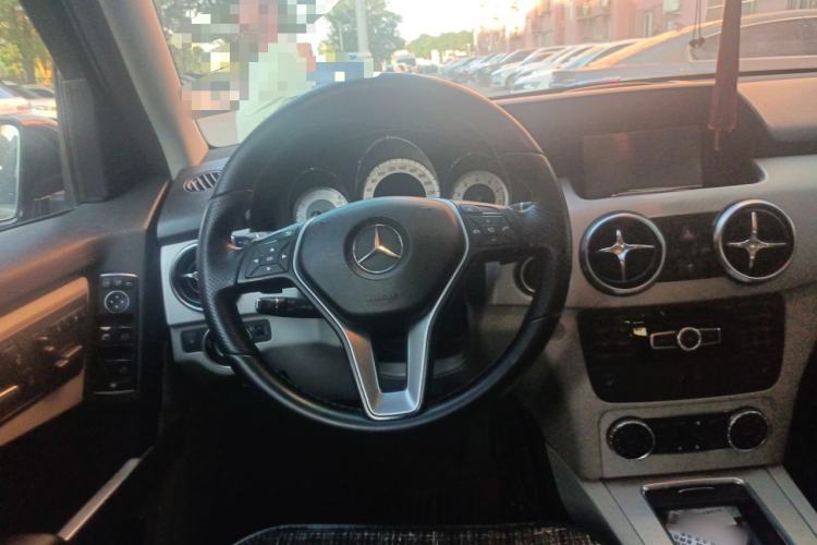 Used Mercedes-Benz GLK-Class 2013 GLK 300 4MATIC Dynamic Sunroof Model Steering Wheel