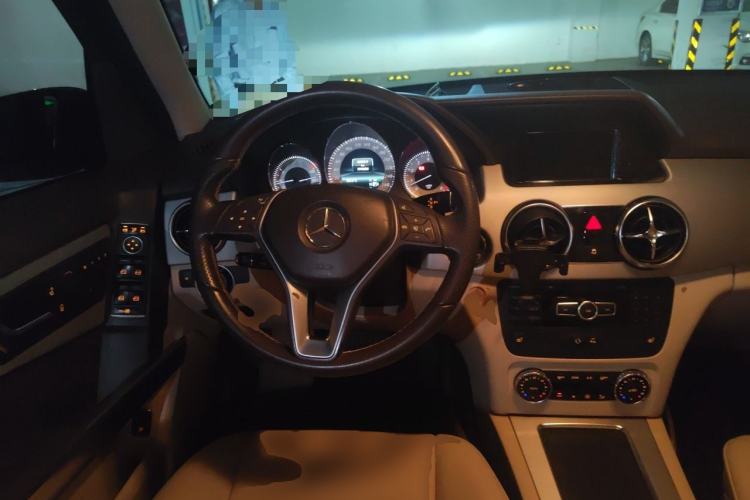 Used Mercedes-Benz GLK-Class 2013 GLK 300 4MATIC Fashion Model Steering Wheel