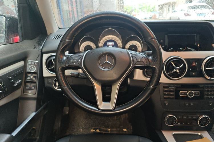 Used Mercedes-Benz GLK-Class 2013 GLK 300 4MATIC Fashion Model Steering Wheel