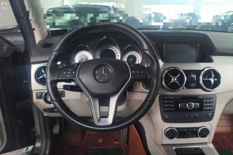 Used Mercedes-Benz GLK-Class 2013 GLK 300 4MATIC Dynamic Edition Steering Wheel