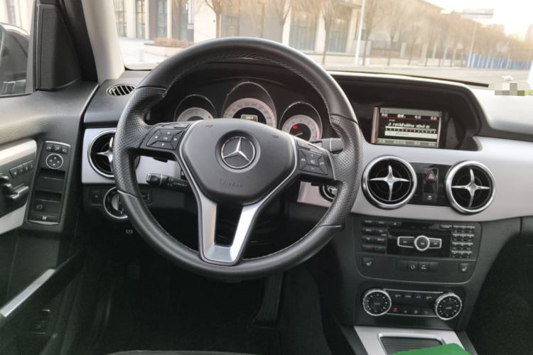 Used Mercedes-Benz GLK-Class 2013 GLK 300 4MATIC Dynamic Sunroof Model Steering Wheel