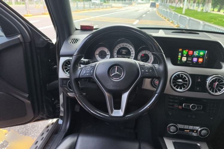 Used Mercedes-Benz GLK-Class 2013 Facelift GLK 300 4MATIC Fashion Edition Steering Wheel