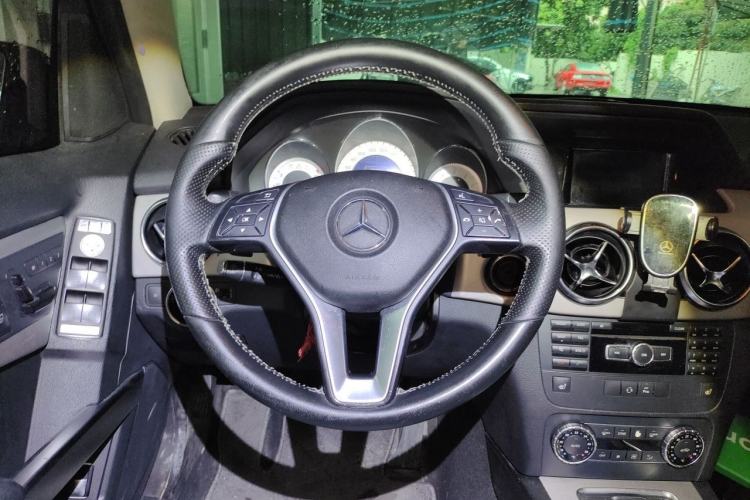 Used Mercedes-Benz GLK-Class 2013 GLK 300 4MATIC Dynamic Sunroof Model Steering Wheel