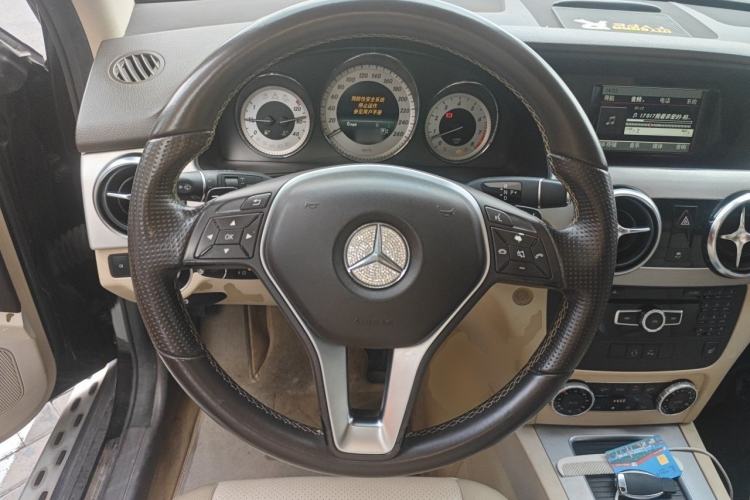 Used Mercedes-Benz GLK-Class 2013 Facelift GLK 300 4MATIC Fashion Edition Steering Wheel