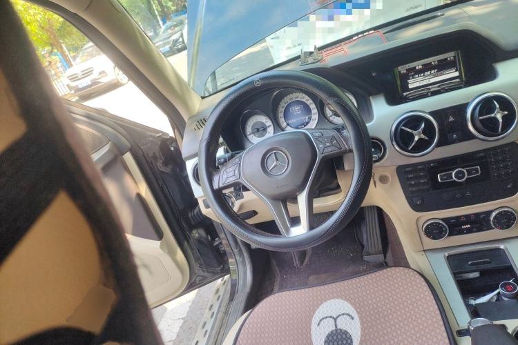 Used Mercedes-Benz GLK-Class 2013 GLK 300 4MATIC Dynamic Edition Steering Wheel