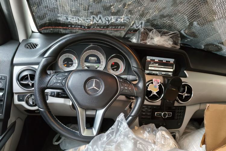 Used Mercedes-Benz GLK-Class 2013 GLK 300 4MATIC Dynamic Sunroof Model Steering Wheel