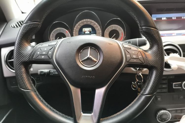 Used Mercedes-Benz GLK-Class 2013 GLK 300 4MATIC Dynamic Sunroof Model Steering Wheel