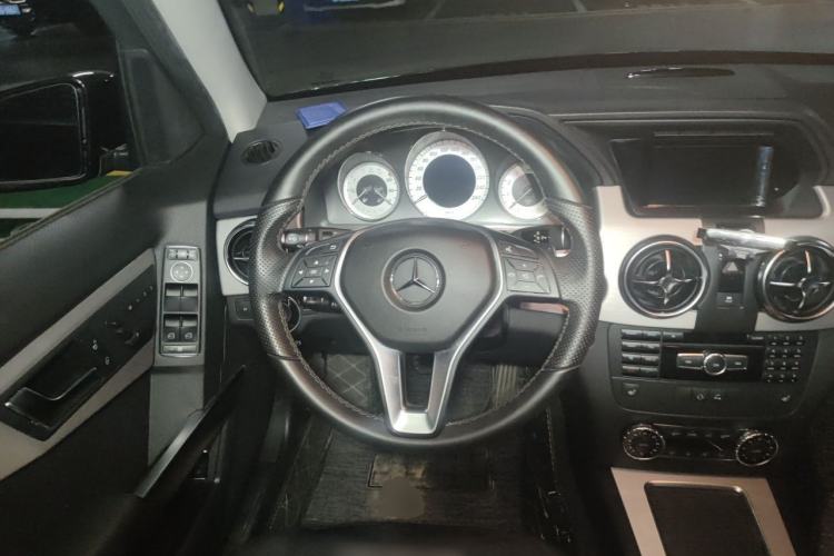 Used Mercedes-Benz GLK-Class 2013 GLK 300 4MATIC Dynamic Sunroof Model Steering Wheel