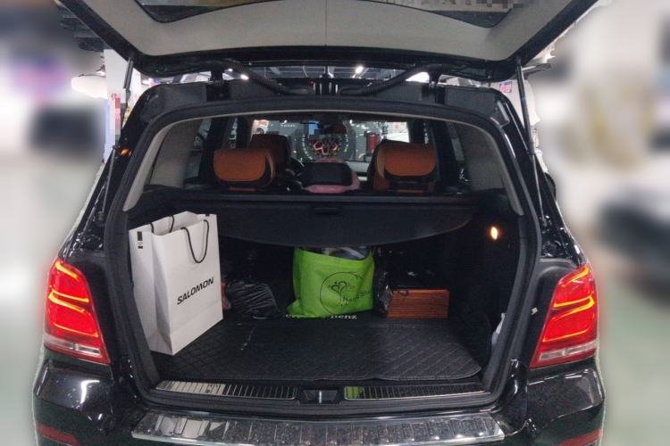 Used Mercedes-Benz GLK-Class 2013 GLK 300 4MATIC Fashion Model Trunk