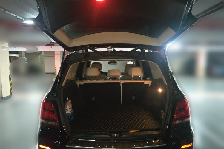 Used Mercedes-Benz GLK-Class 2013 Facelift GLK 300 4MATIC Fashion Edition Trunk