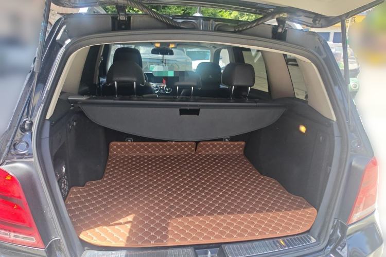 Used Mercedes-Benz GLK-Class 2013 GLK 300 4MATIC Luxury Model Trunk