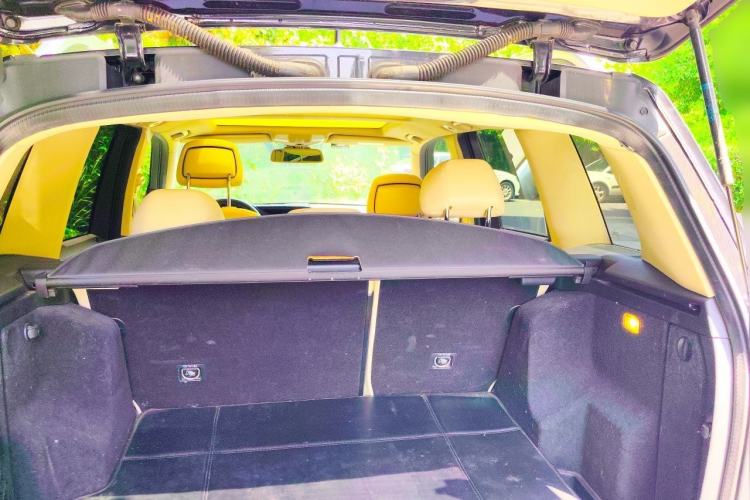 Used Mercedes-Benz GLK-Class 2013 GLK 300 4MATIC Dynamic Sunroof Model Trunk