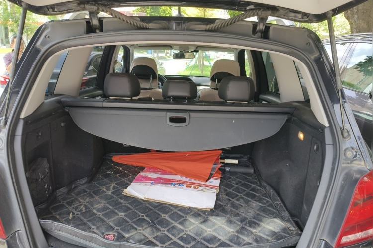 Used Mercedes-Benz GLK-Class 2013 GLK 300 4MATIC Dynamic Sunroof Model Trunk