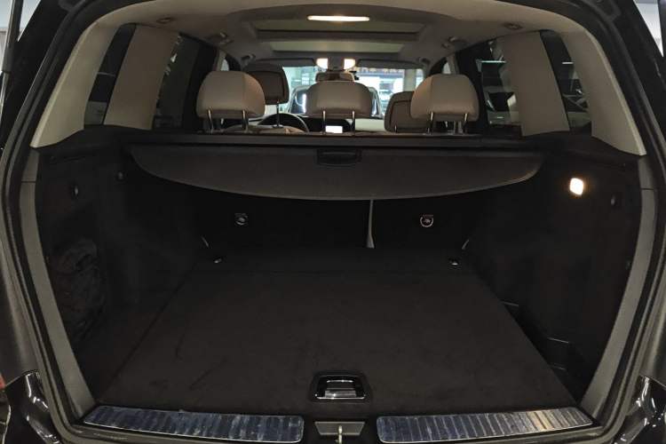 Used Mercedes-Benz GLK-Class 2013 GLK 300 4MATIC Dynamic Sunroof Model Trunk