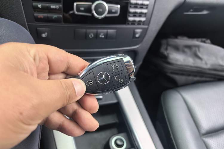 Used Mercedes-Benz GLK-Class 2013 Facelift GLK 300 4MATIC Fashion Edition Vehicle Key