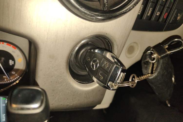 Used Mercedes-Benz GLK-Class 2013 GLK 300 4MATIC Dynamic Sunroof Model Vehicle Key