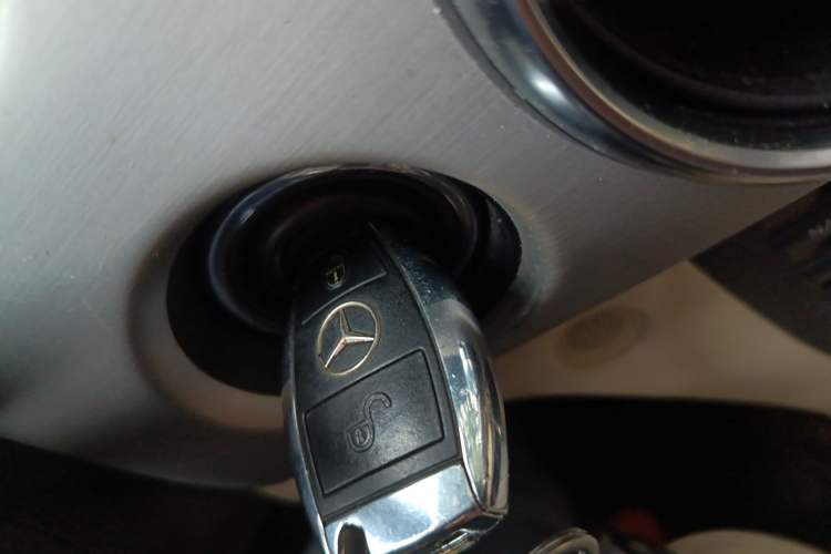 Used Mercedes-Benz GLK-Class 2013 GLK 300 4MATIC Dynamic Edition Vehicle Key