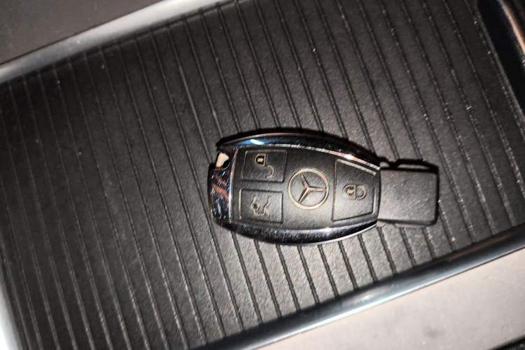 Used Mercedes-Benz GLK-Class 2013 Facelift GLK 300 4MATIC Fashion Edition Vehicle Key