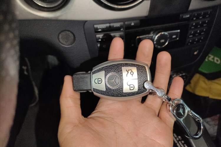 Used Mercedes-Benz GLK-Class 2013 GLK 300 4MATIC Dynamic Sunroof Model Vehicle Key