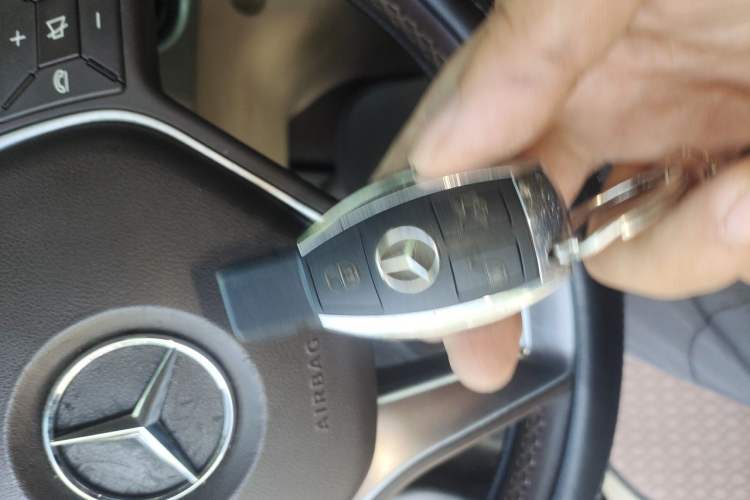 Used Mercedes-Benz GLK-Class 2013 GLK 300 4MATIC Dynamic Edition Vehicle Key