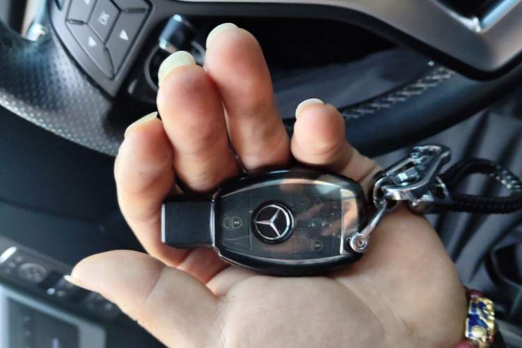 Used Mercedes-Benz GLK-Class 2013 GLK 300 4MATIC Fashion Model Vehicle Key