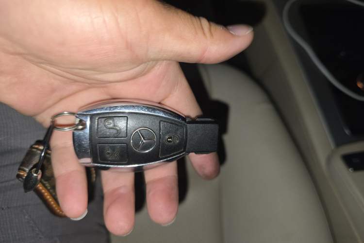 Used Mercedes-Benz GLK-Class 2013 Facelift GLK 300 4MATIC Fashion Edition Vehicle Key