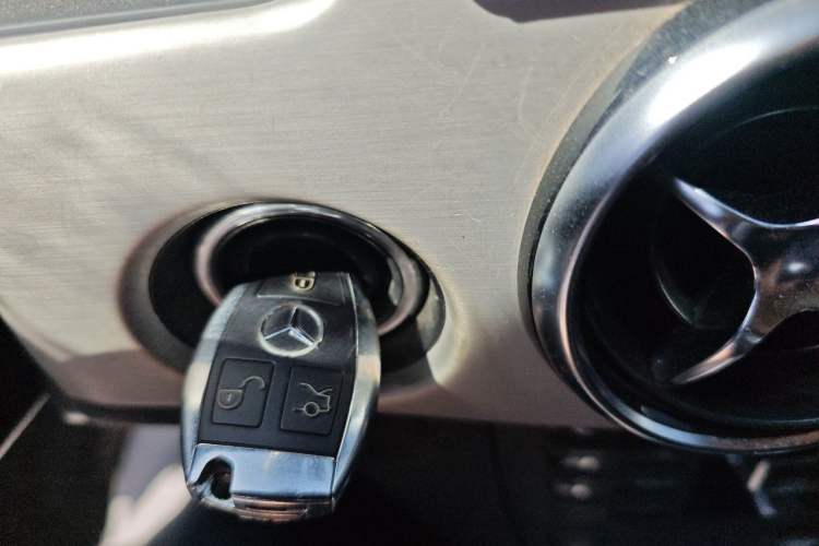 Used Mercedes-Benz GLK-Class 2013 GLK 300 4MATIC Dynamic Edition Vehicle Key