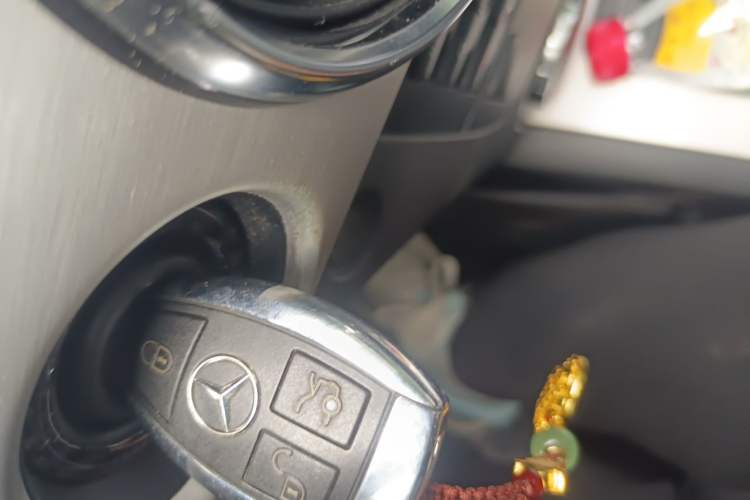 Used Mercedes-Benz GLK-Class 2013 GLK 300 4MATIC Dynamic Sunroof Model Vehicle Key