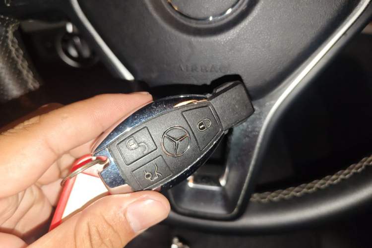 Used Mercedes-Benz GLK-Class 2013 GLK 300 4MATIC Dynamic Sunroof Model Vehicle Key
