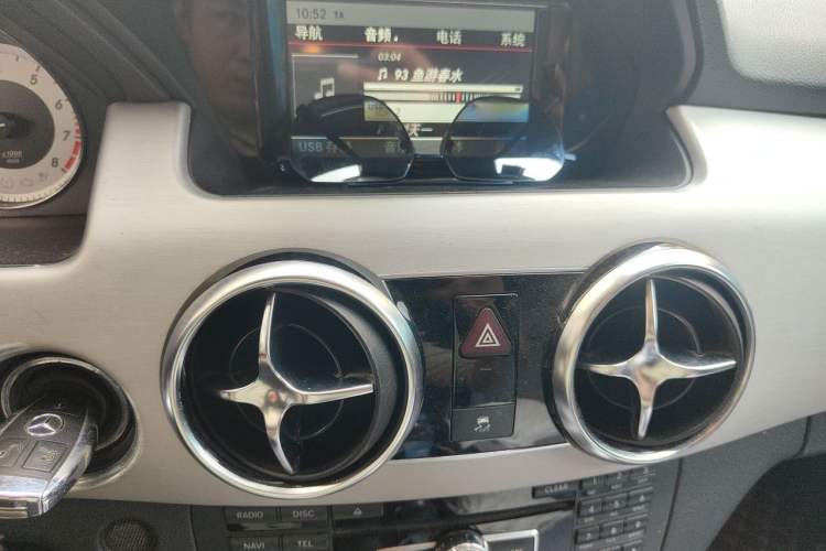Used Mercedes-Benz GLK-Class 2013 GLK 300 4MATIC Dynamic Sunroof Model Audio And AC Panel