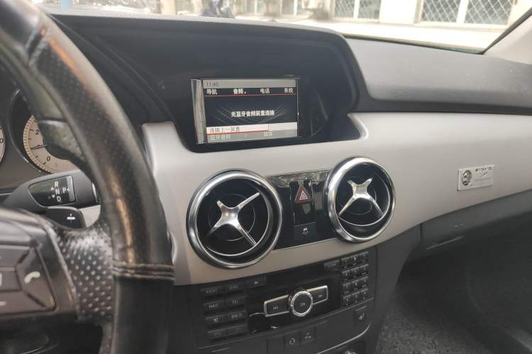 Used Mercedes-Benz GLK-Class 2013 GLK 300 4MATIC Fashion Model Audio And AC Panel