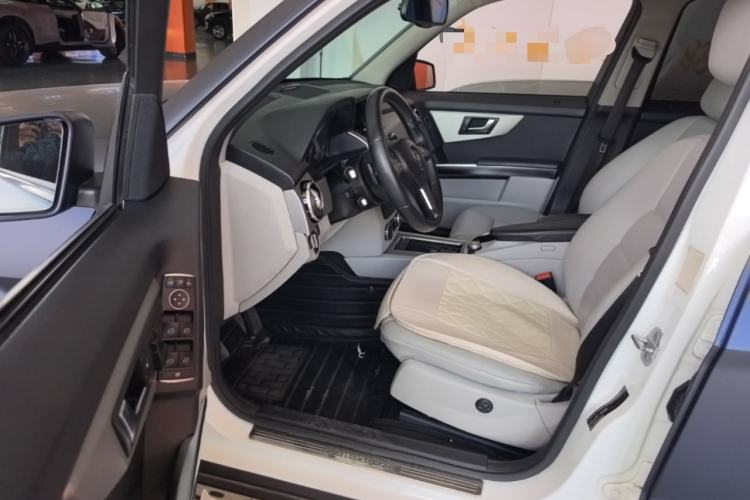 Used Mercedes-Benz GLK-Class 2013 GLK 300 4MATIC Dynamic Edition Driver Seat