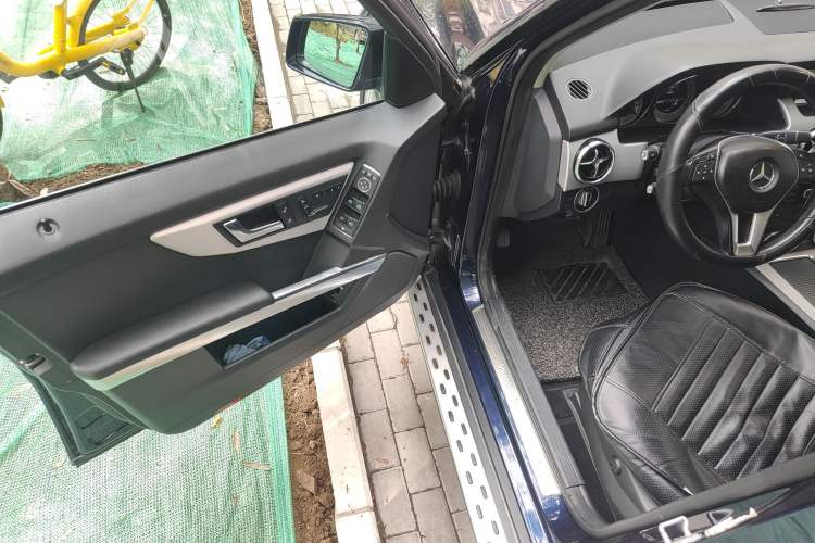 Used Mercedes-Benz GLK-Class 2013 GLK 300 4MATIC Fashion Model Driver Seat
