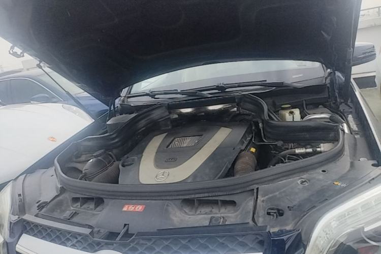 Used Mercedes-Benz GLK-Class 2013 Facelift GLK 300 4MATIC Fashion Edition Engine Bay