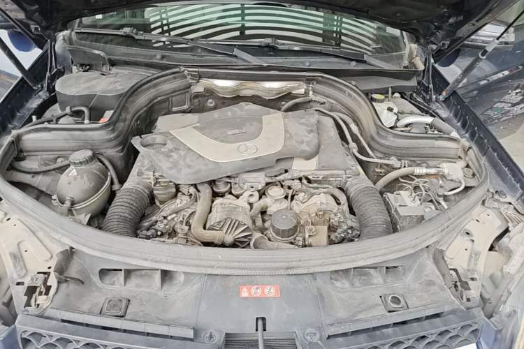 Used Mercedes-Benz GLK-Class 2013 GLK 300 4MATIC Dynamic Edition Engine Bay