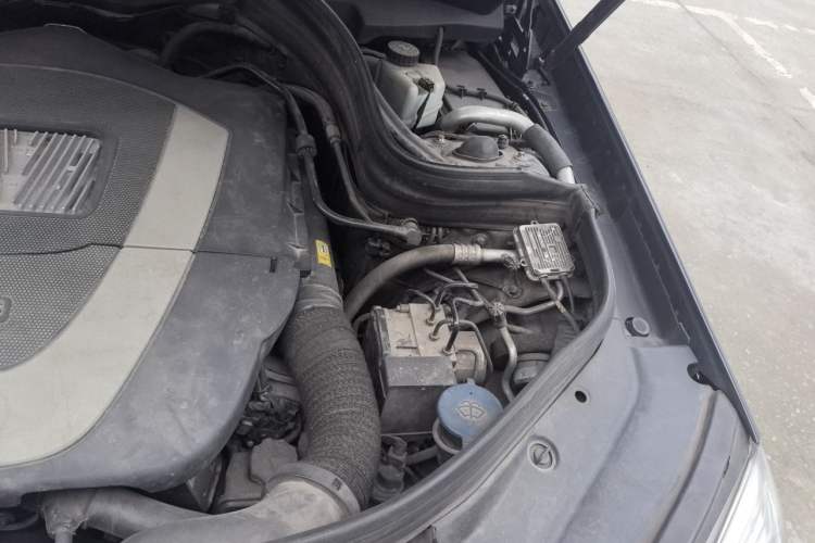 Used Mercedes-Benz GLK-Class 2013 GLK 300 4MATIC Dynamic Sunroof Model Engine Bay Left