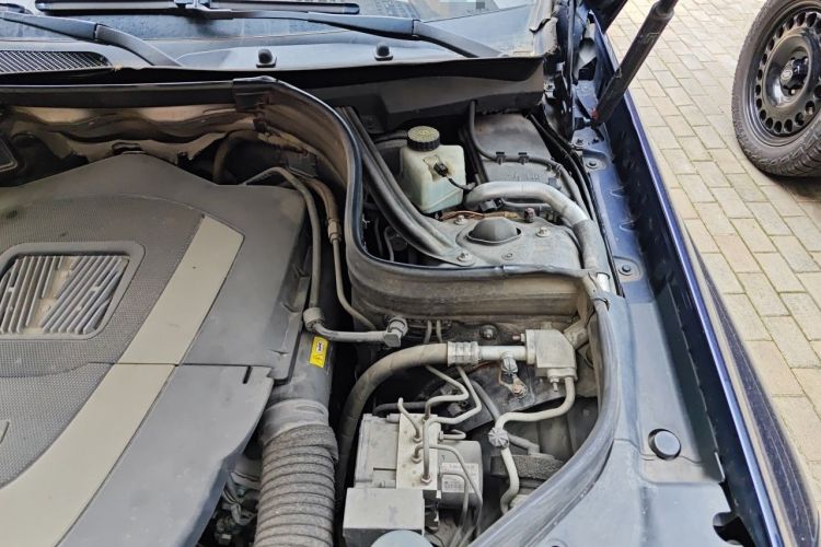 Used Mercedes-Benz GLK-Class 2013 GLK 300 4MATIC Fashion Model Engine Bay Left