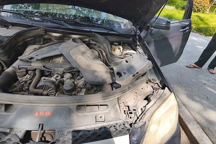 Used Mercedes-Benz GLK-Class 2013 GLK 300 4MATIC Dynamic Edition Engine Bay Left